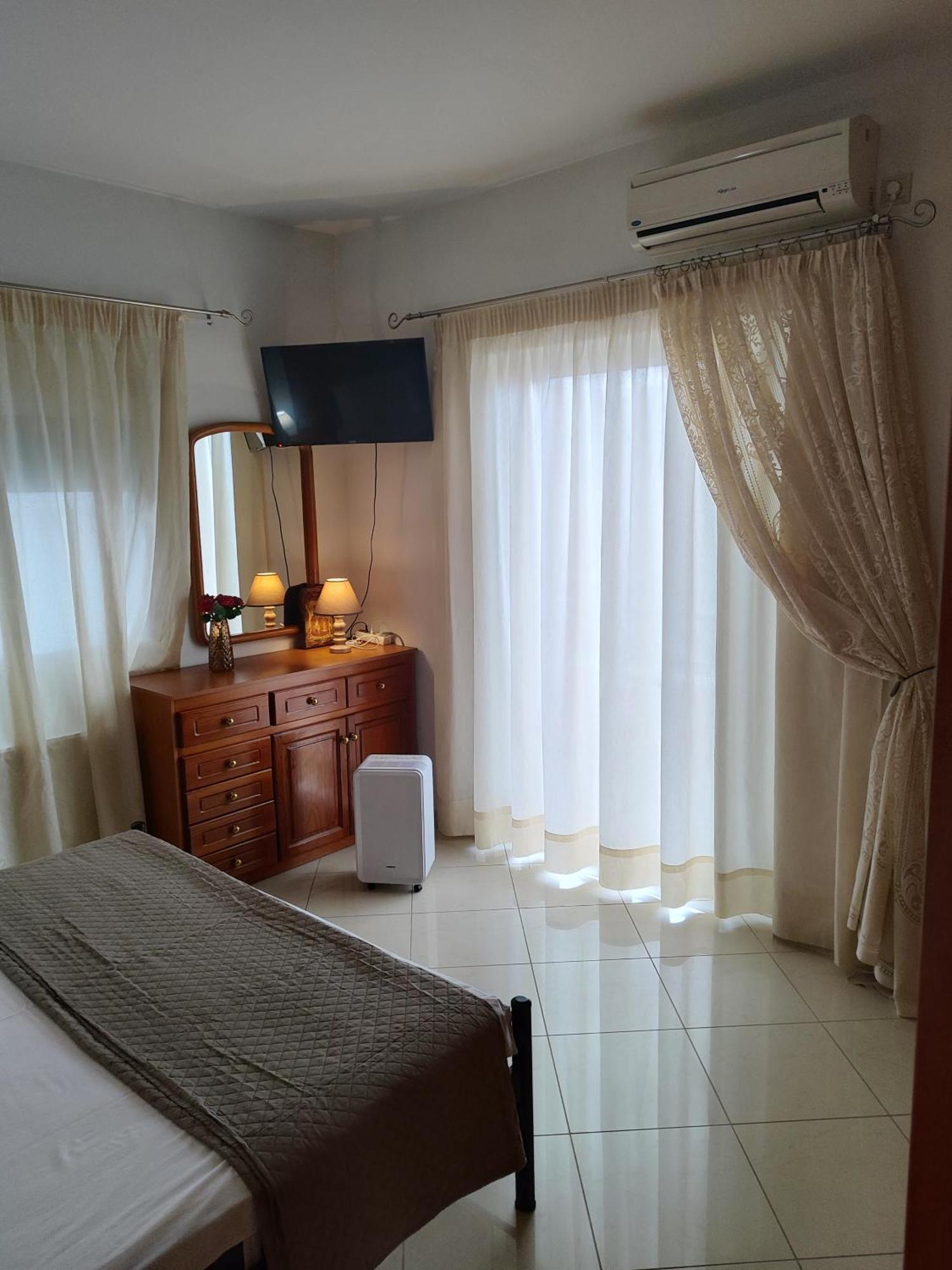 Klio'S Apartment Lávrion المظهر الخارجي الصورة